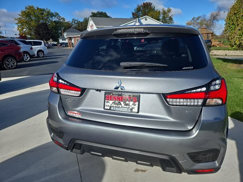 Used 2024 Mitsubishi Outlander Sport SE image 4