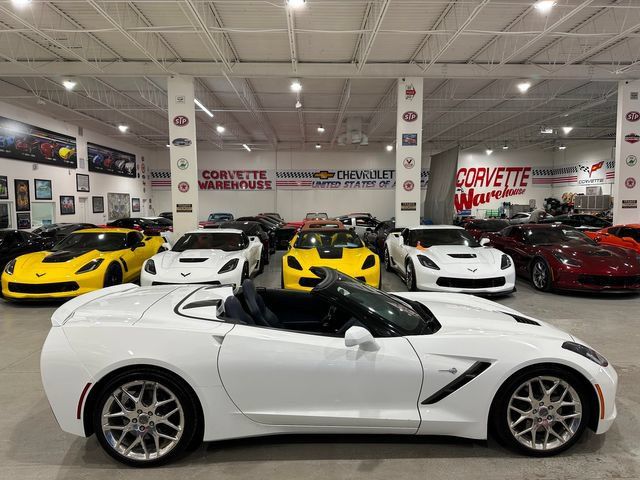 Used 2016 Chevrolet Corvette Stingray Convertible w/ 3LT Preferred Equipment Group RWD image 5