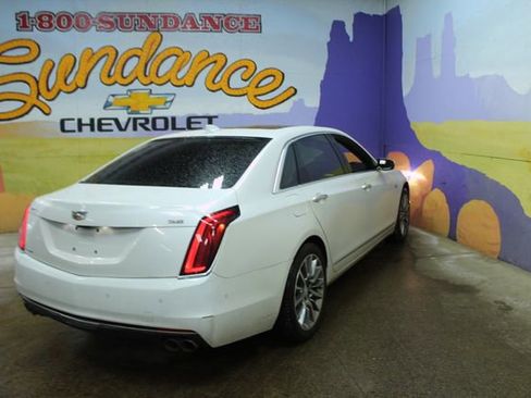 Used 2018 Cadillac CT6 Luxury image 8