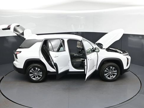 New 2026 Chevrolet Equinox LT w/ Convenience Package II FWD image 51