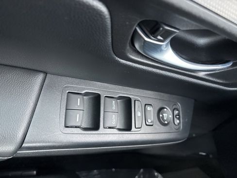 Used 2023 Honda CR-V EX image 13