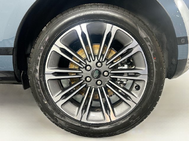 Used 2026 Land Rover Range Rover Evoque Dynamic SE AWD/4WD image 30