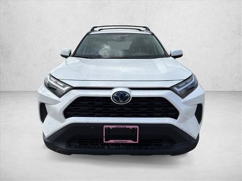 Used 2023 Toyota RAV4 XLE w/ Convenience Package AWD/4WD image 2