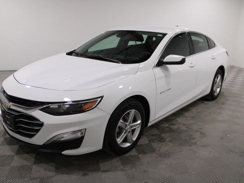 Used 2024 Chevrolet Malibu LS w/ Driver Confidence Package image 30