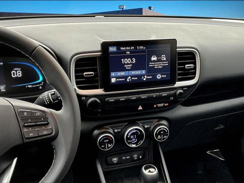 New 2026 Hyundai Venue SEL image 7