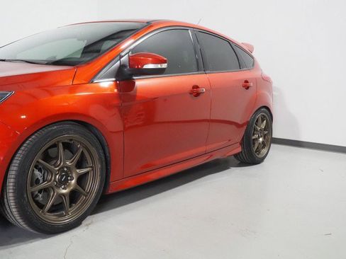 Used 2018 Ford Focus ST image 39