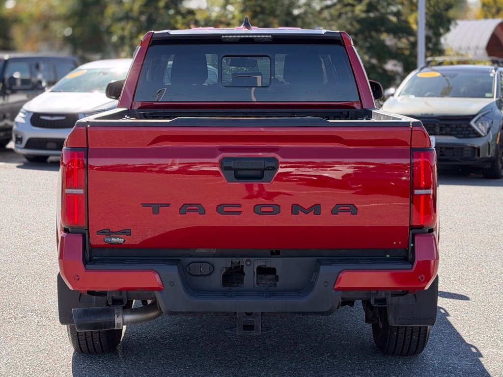 Used 2025 Toyota Tacoma SR5 AWD/4WD image 4