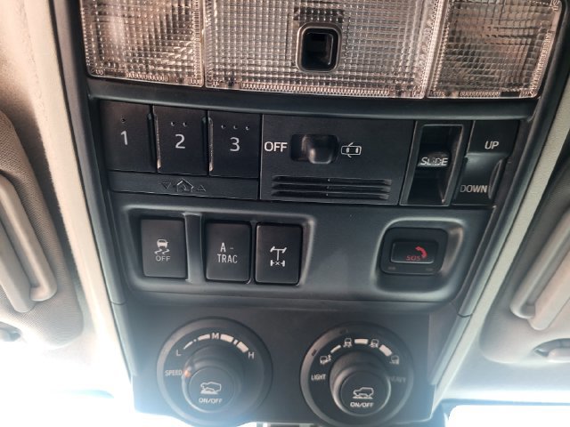 Used 2023 Toyota 4Runner TRD Off-Road Premium w/ Moonroof Package AWD/4WD image 22