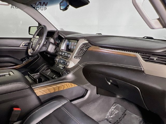 Used 2019 GMC Yukon Denali w/ Open Road Package AWD/4WD image 43