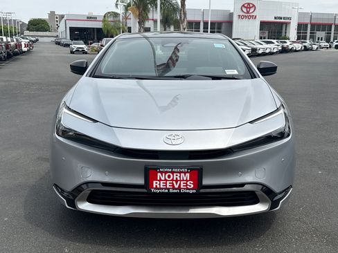 New 2026 Toyota Prius Plug-In Hybrid FWD image 6