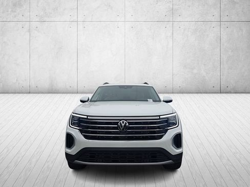 New 2026 Volkswagen Atlas SE FWD image 2