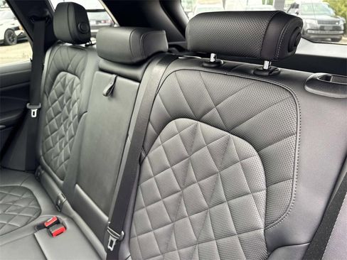 Used 2024 BMW X5 xDrive40i w/ Parking Assistance Package image 15