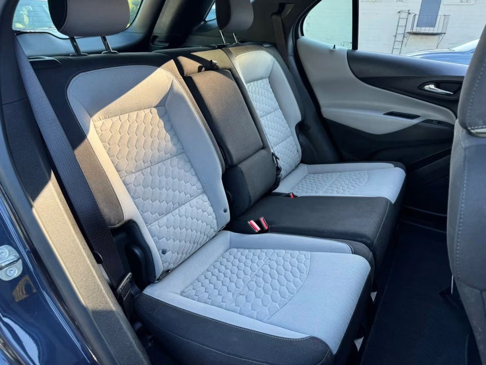 Used 2019 Chevrolet Equinox LS AWD/4WD image 13