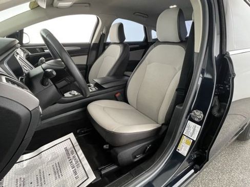 Used 2020 Ford Fusion SE w/ Equipment Group 151A image 33