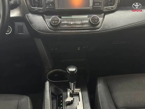 Used 2017 Toyota RAV4 XLE w/ Carpet Mat Package FWD image 19