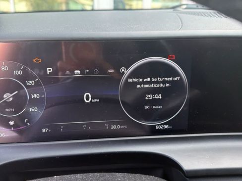 Certified 2024 Kia Seltos EX FWD image 8