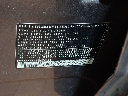 Used 2023 Volkswagen Tiguan SE R-Line image 26