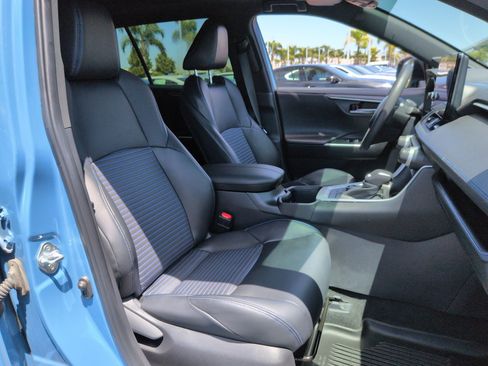 Used 2023 Toyota RAV4 XSE AWD/4WD image 31