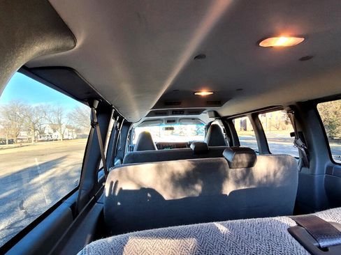 Used 2019 Chevrolet Express 2500 LS w/ Driver Convenience Package image 7