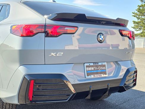 New 2026 BMW X2 xDrive28i w/ Technology Package AWD/4WD image 7