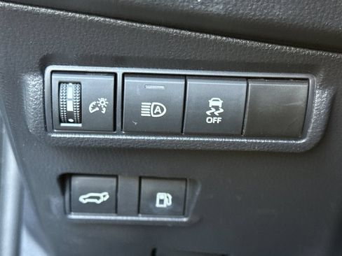 Used 2024 Toyota Corolla Cross AWD Hybrid w/ Convenience Package image 34
