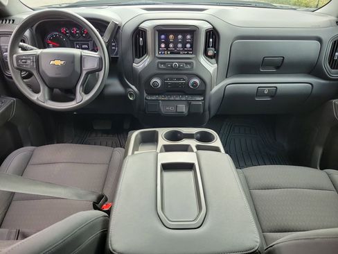 Used 2023 Chevrolet Silverado 1500 Custom image 12