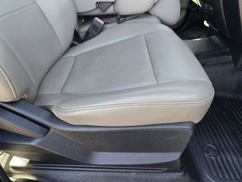 Used 2020 Ford F550 4x4 Crew Cab Super Duty w/ Power Equipment Group image 22