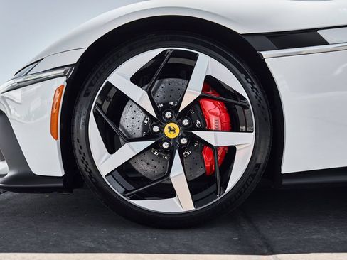 Used 2025 Ferrari 12Cilindri RWD image 3