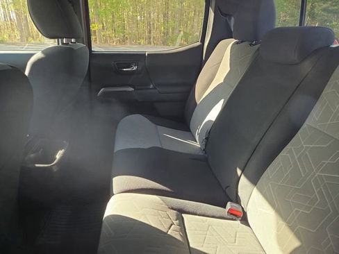 Used 2023 Toyota Tacoma TRD Sport image 13