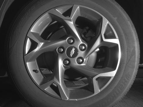 Used 2025 Chevrolet Trax LT FWD image 14