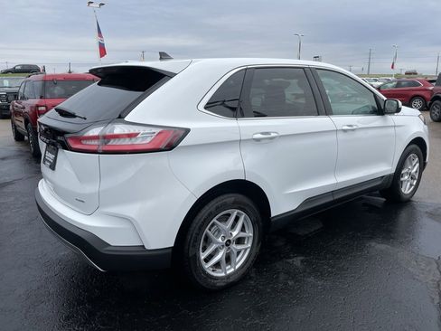 Used 2023 Ford Edge SEL image 4