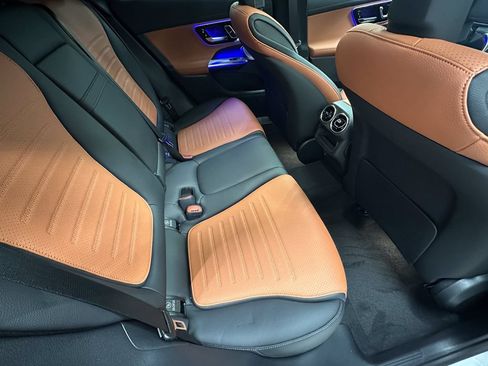 New 2026 Mercedes-Benz GLC 300 4MATIC image 18