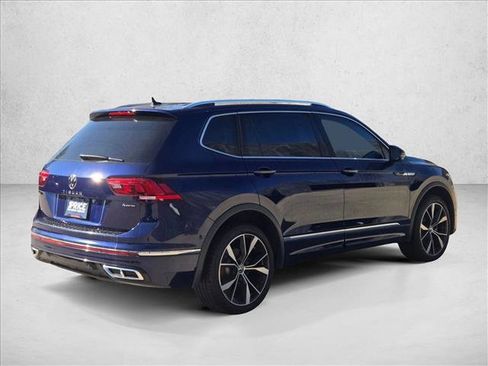 Used 2024 Volkswagen Tiguan SEL R-Line image 5