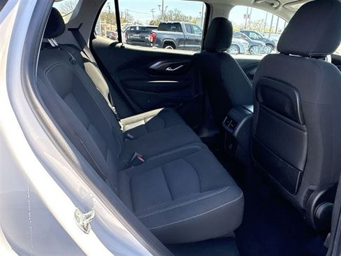 Used 2023 GMC Terrain SLE w/ Driver Convenience Package image 25