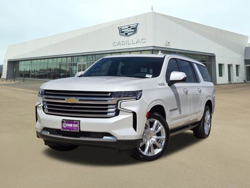 Used 2024 Chevrolet Suburban High Country w/ Premium Package AWD/4WD image 1