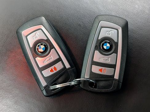 Used 2015 BMW M3 image 39