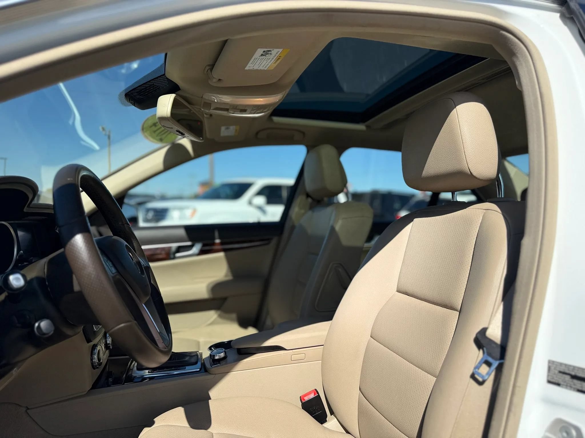 Used 2014 Mercedes-Benz C 250 Sedan image 11