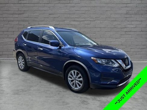 Used 2020 Nissan Rogue SV FWD image 1