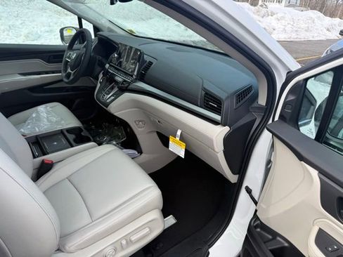 New 2026 Honda Odyssey EX-L image 12
