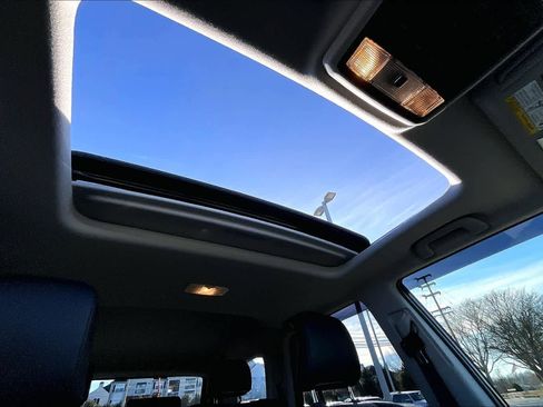 Used 2024 Toyota 4Runner SR5 Premium image 13