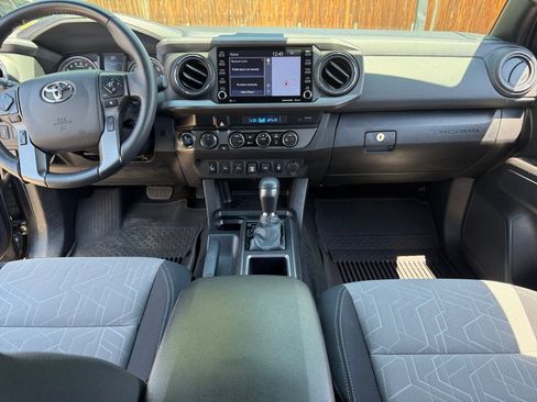 Certified 2023 Toyota Tacoma TRD Off-Road AWD/4WD image 19