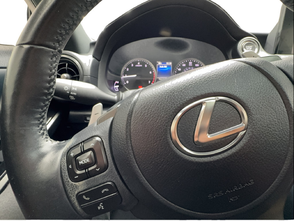 Used 2023 Lexus IS 300 w/ Comfort Package RWD image 46