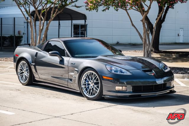 Used 2009 Chevrolet Corvette ZR1 w/ Preferred Equipment Group RWD image 41