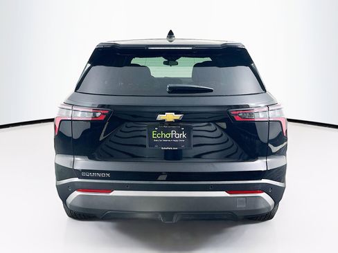 Used 2025 Chevrolet Equinox LT image 7