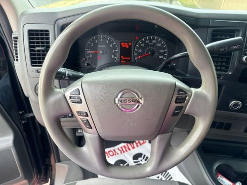 Used 2021 Nissan NV 3500 S image 18