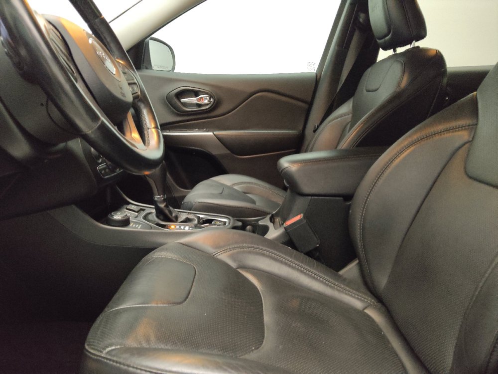Used 2021 Jeep Cherokee Limited AWD/4WD image 17