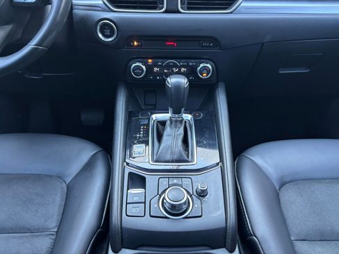 Used 2018 MAZDA CX-5 Touring w/ Preferred Equipment Package image 18