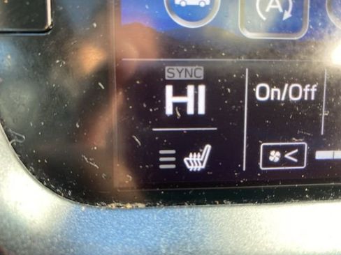 Used 2022 Subaru Outback Wilderness image 11