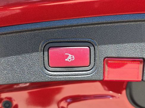 Used 2023 Mercedes-Benz C 300 Cabriolet image 16