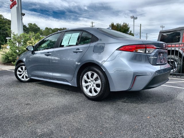 Used 2026 Toyota Corolla LE FWD image 6